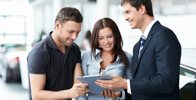 Tìm việc nhân viên bán hàng, bạn cần những kỹ năng gì?